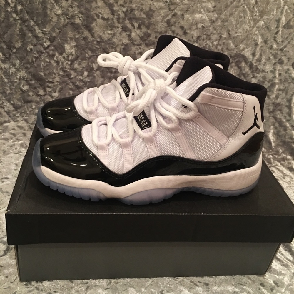Air Jordan 11 Retro Concord